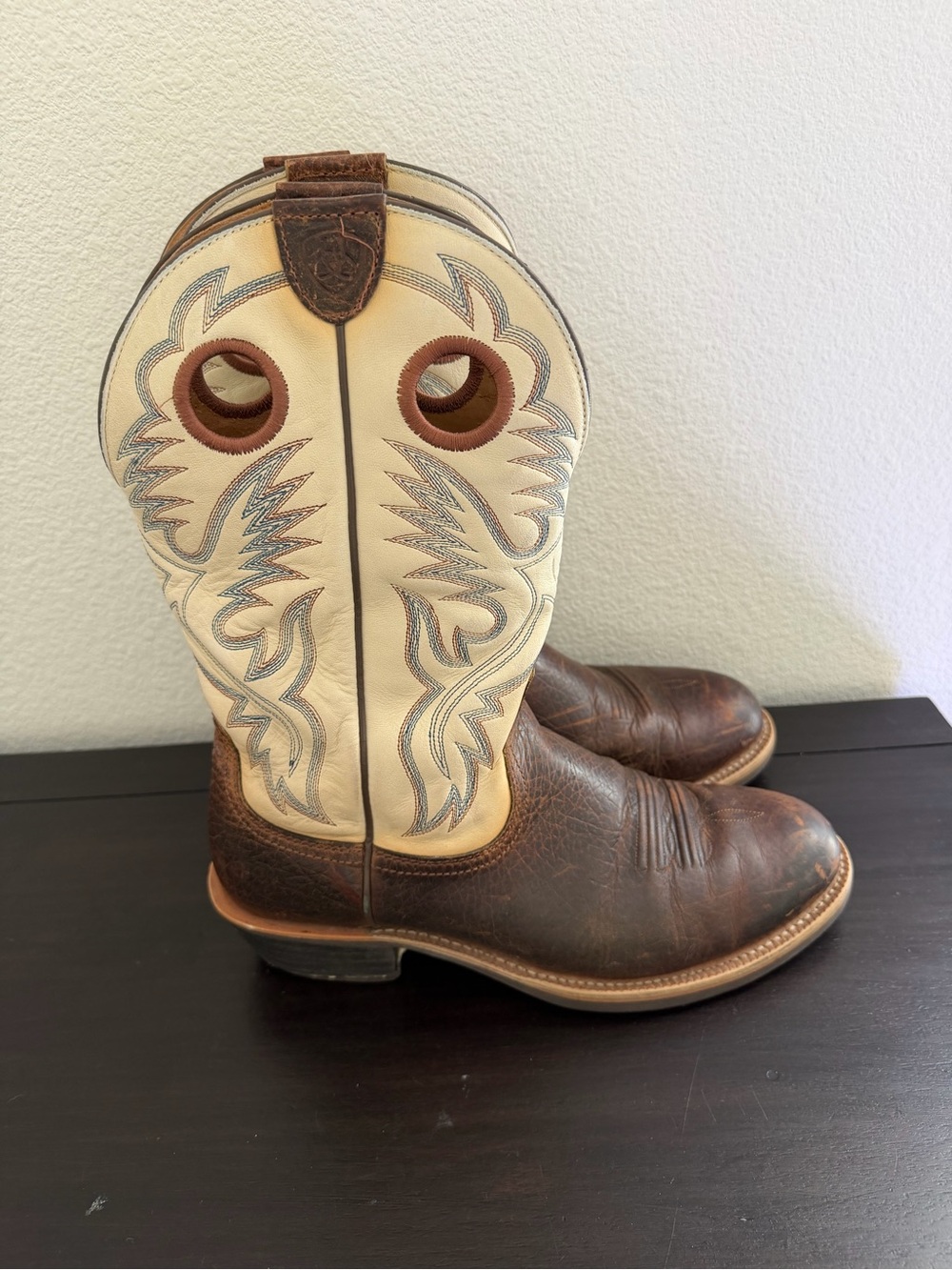 Ariat Roughstock Brown and Cream Leather Western Pull-On Boots 10D men’s